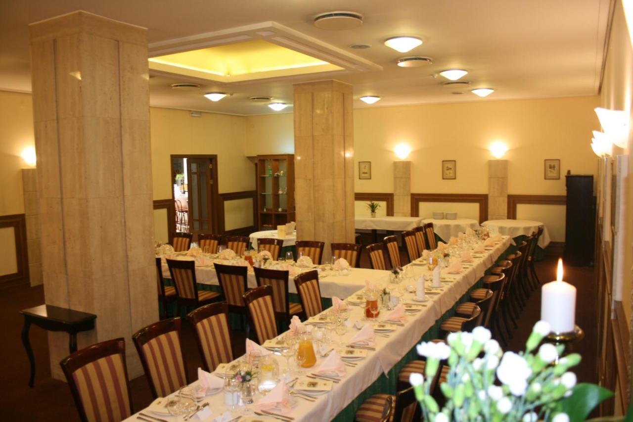 Hotel Rzymski Hotel Poznan